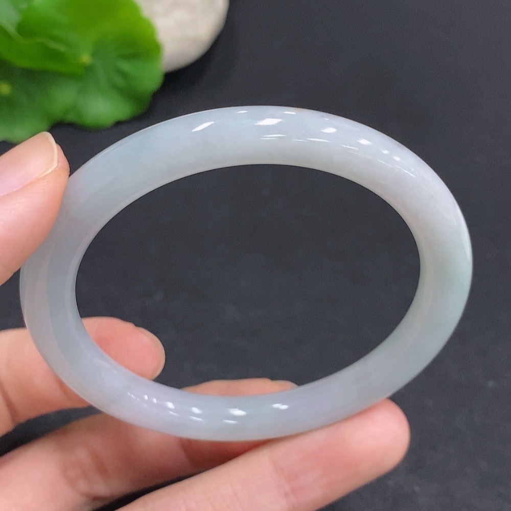 F33878275 Jadeite Round Bangle Total Weight Approx. 28.1g Size 52.7