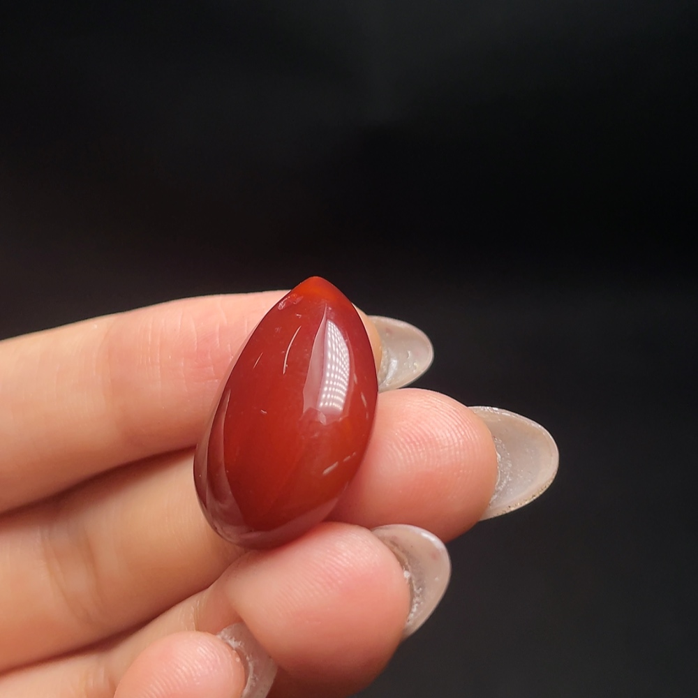 C34049250 South Red Agate Pendant with Visible Organic Matter, Total Weight Approximately 4.77g