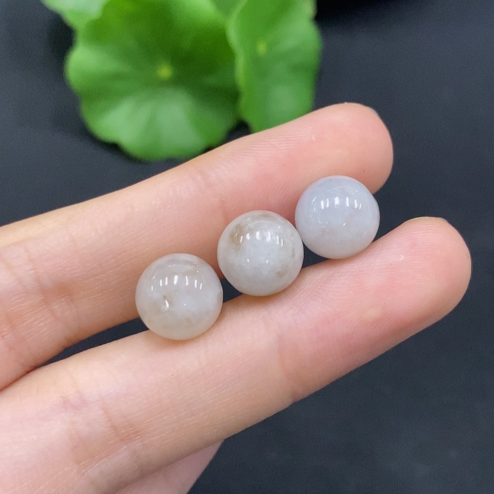 F28254675 Jadeite Beads Sell as a Lot