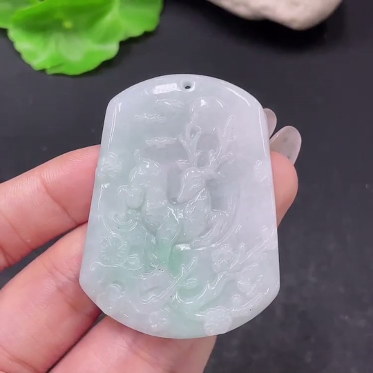 F35137956 Jadeite Deer Pendant, Total Weight Approx. 30.33g