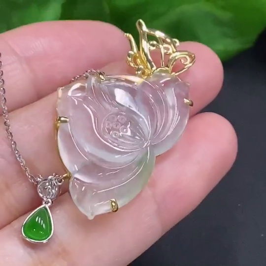 F33932899 Jadeite Lotus Inlay Pendant 18k Gold Total Weight Approx. 6.6g (Including Chain)