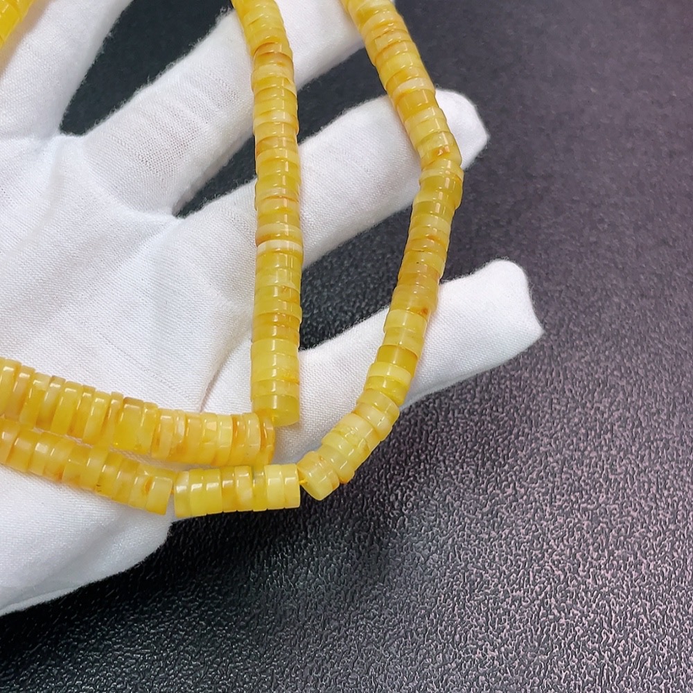 C32720435 Amber Honey Bead Strand Non-Gold Total Weight Approx. 29.89g Size 5.7-11.4mm