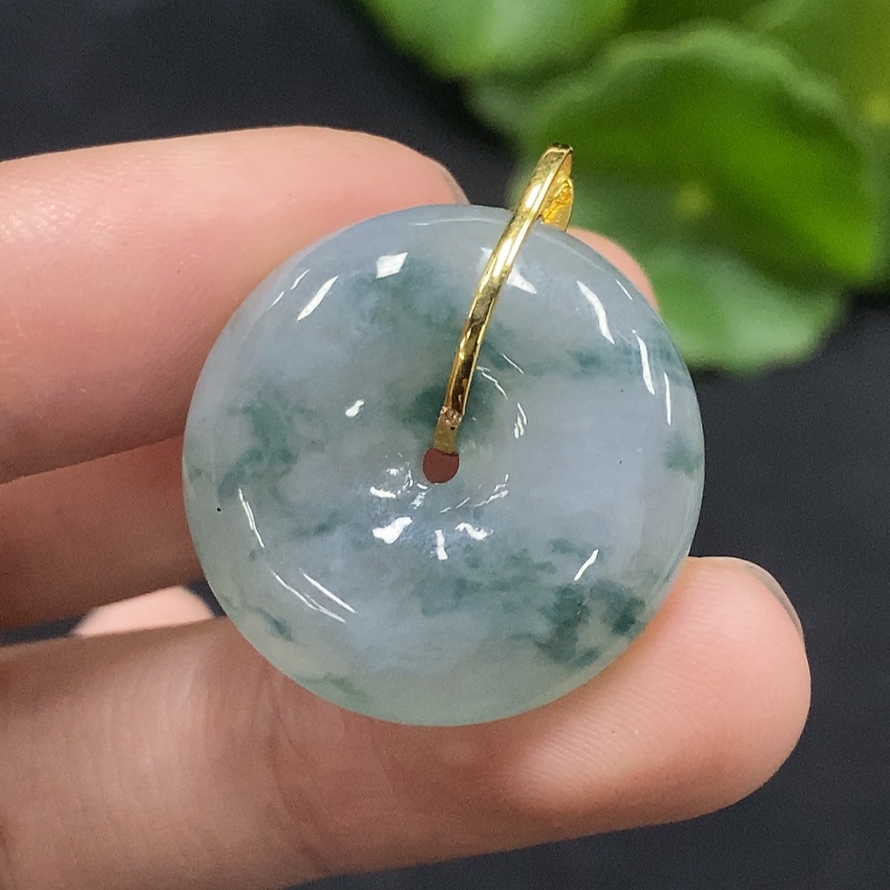 F34027918 Jadeite Peace Knot Pendant with 75% Gold, Total Weight Approx. 8.2g