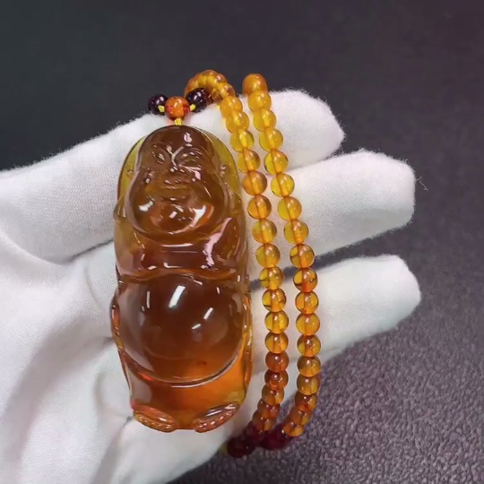 C34006693 Amber Beeswax Pendant Total Weight Approx. 24.52g with Chain