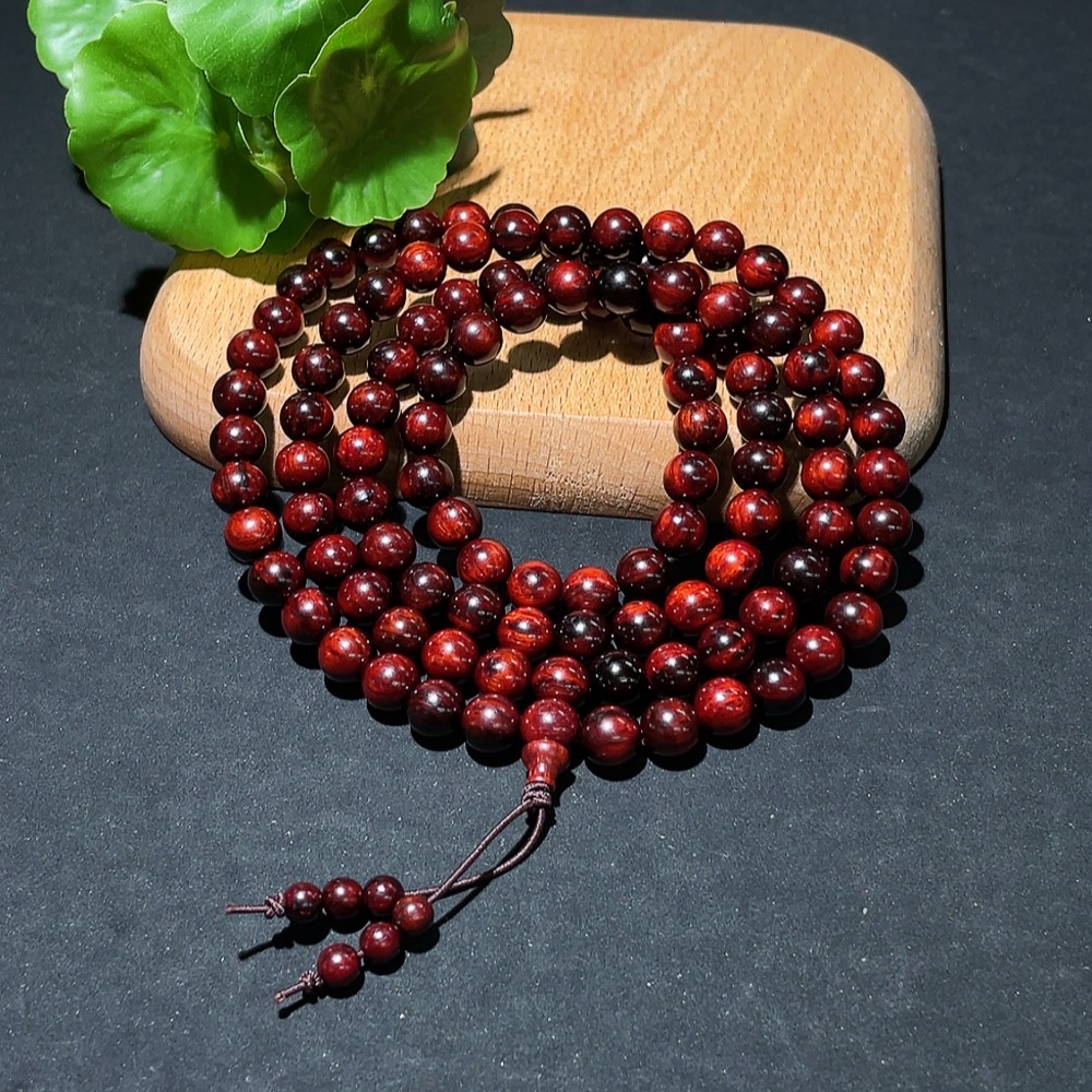 W31608504 Rosewood Long Strand, Total Weight Approx. 35.7g, Bead Size 8mm