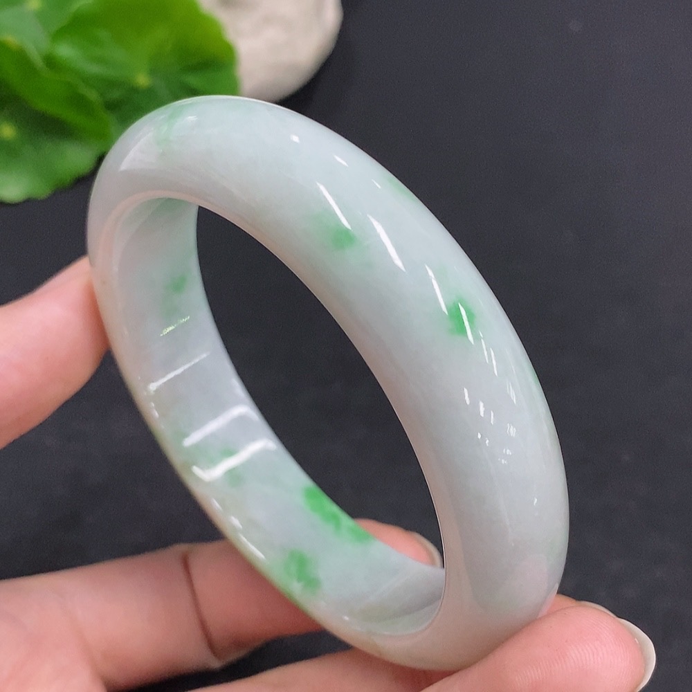 F33941902 Jadeite Round Bangle Total Weight About 70g Size 58