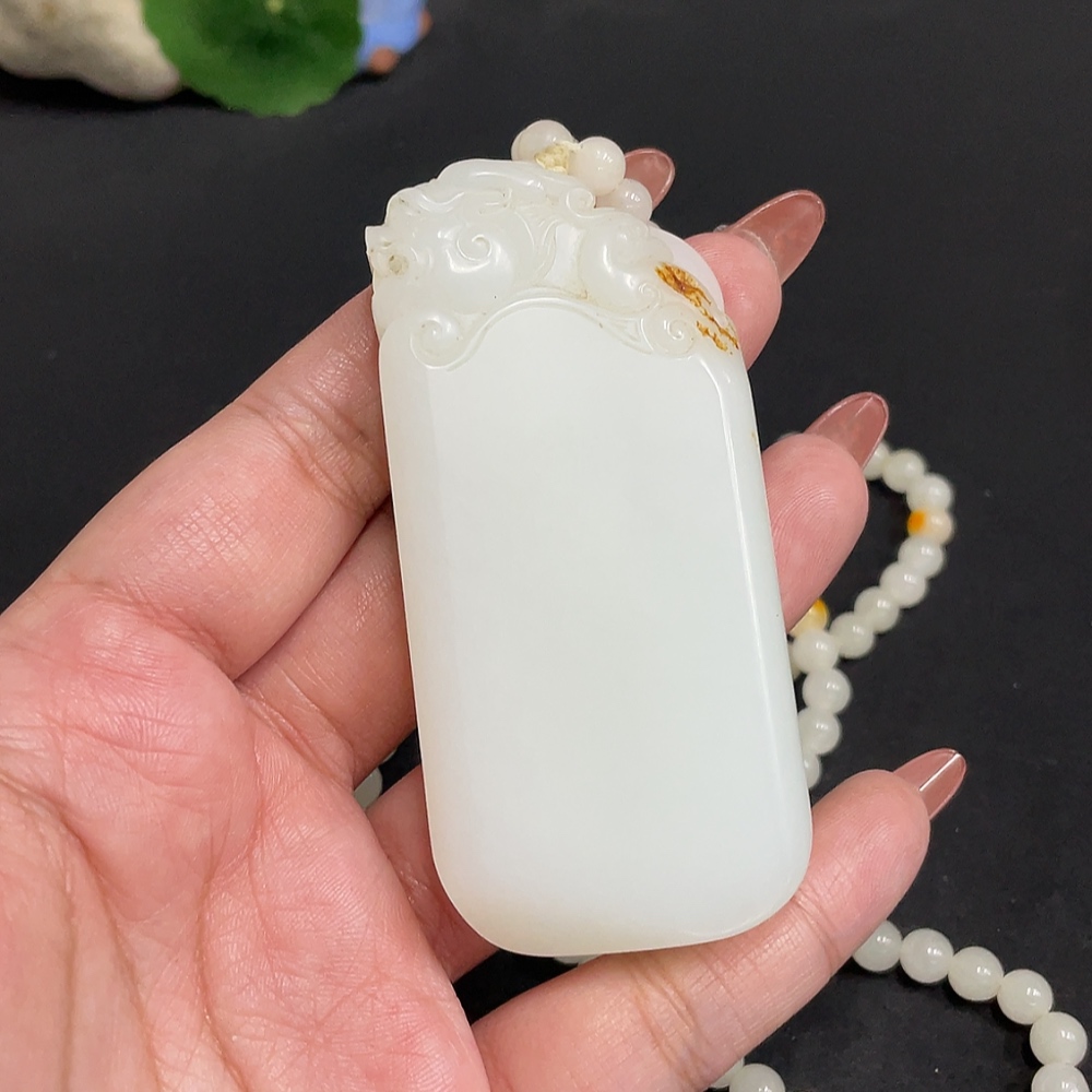 H34054782 Hetian Jade Pendant Antique-style Plaque Undetermined Skin Color Formation Total Weight Approx. [Including Chain] 125.1g