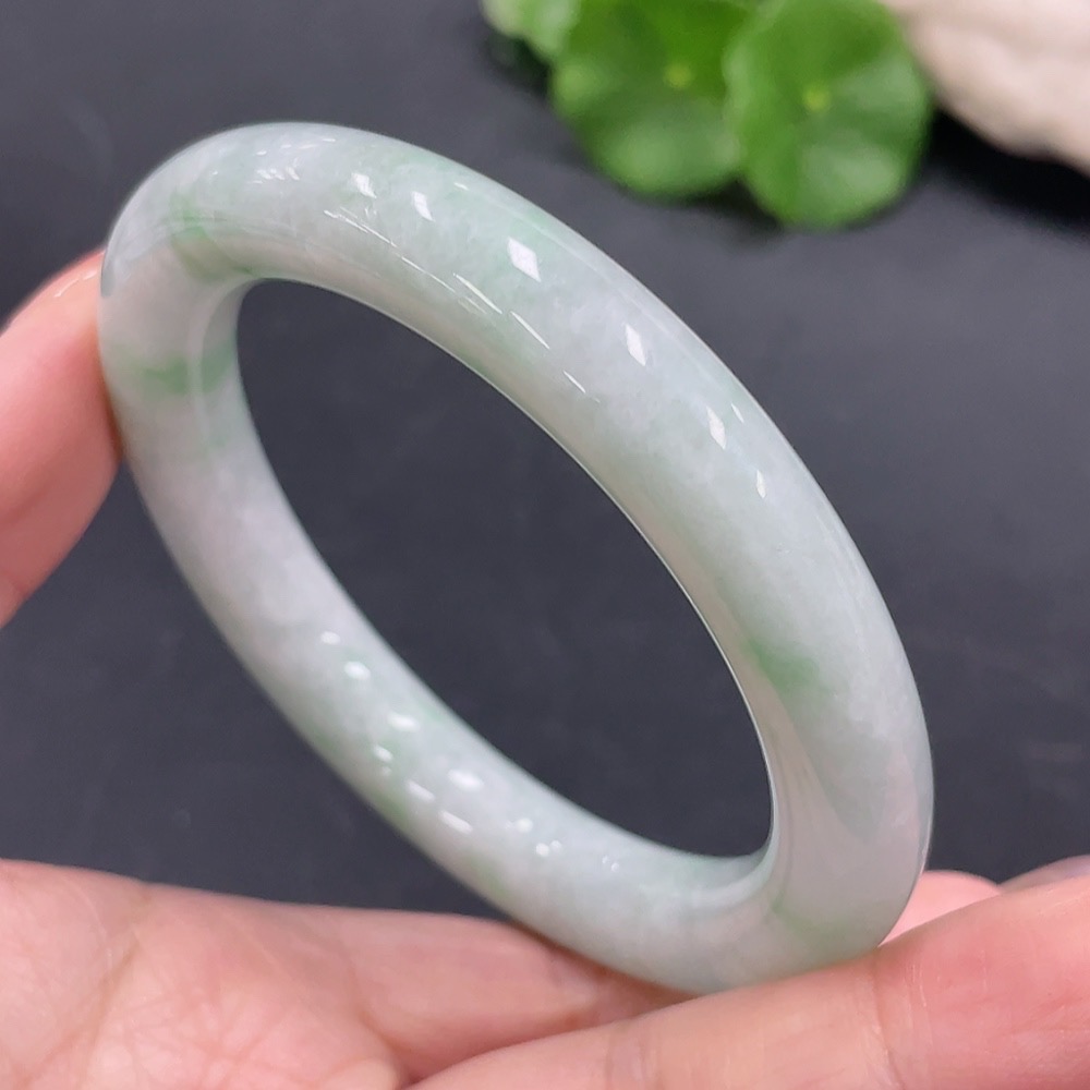 F21345751 Jadeite Round Bangle Size 57.3 Total Weight 65.492g