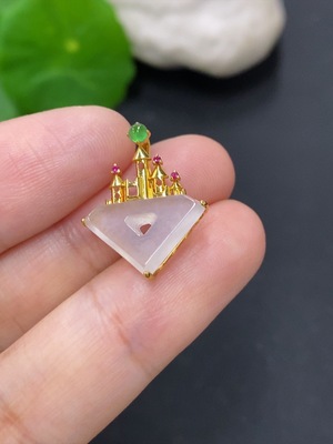 F46595488 翡翠随形镶嵌吊坠 18k金 货品总重量约1.2克