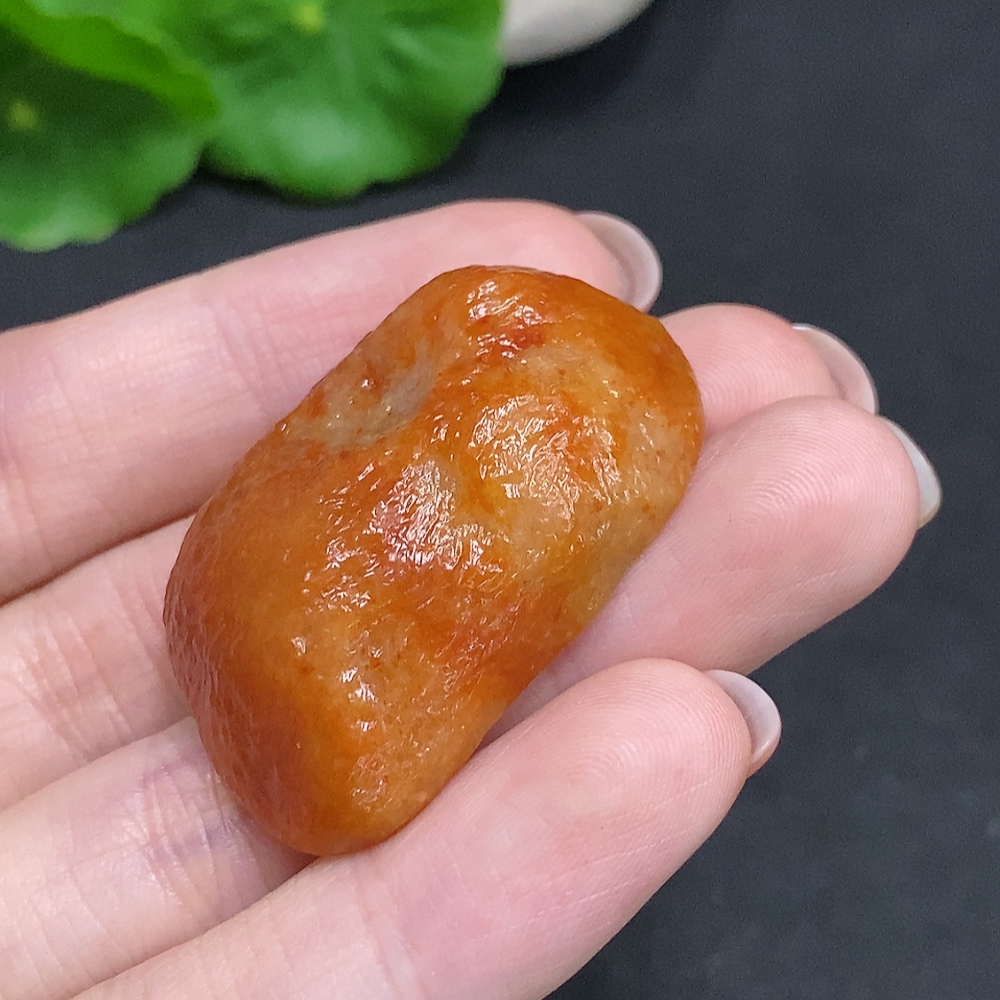 F34034251 yellow color origin undetermined