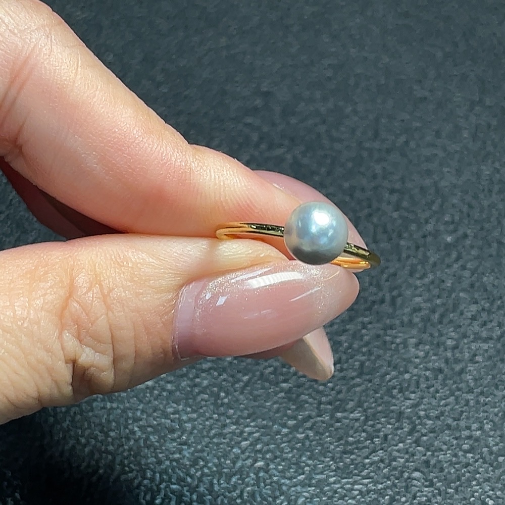 C34992255 Seawater pearl ring, color origin undetermined, non-gold, adjustable, total weight approx. 1.2g, size around 6.8mm