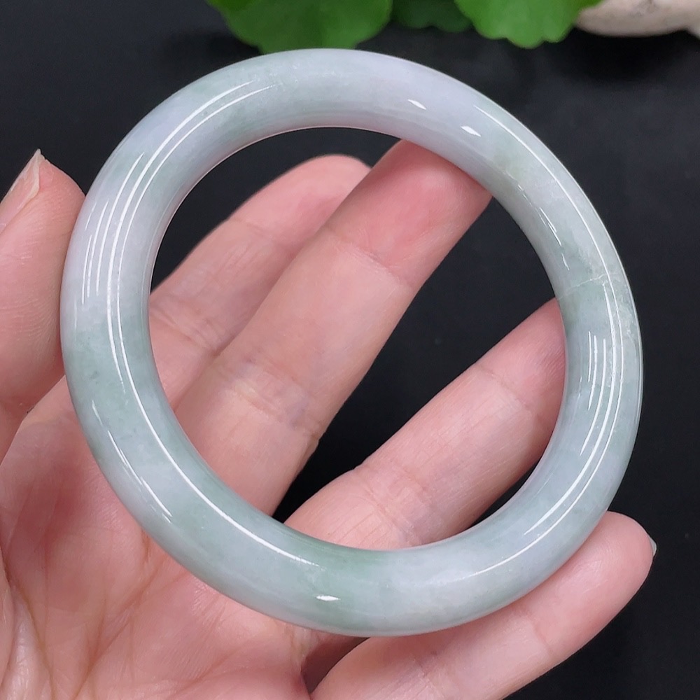 F27139224 JadeiteBangle Bracelet 52.5 Inner Diameter Total Weight Approx. 45.3g (with crack)
