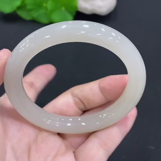 H28194044 Hetian Jade Bracelet Size 58.5 Total Weight Approx. 52.8g