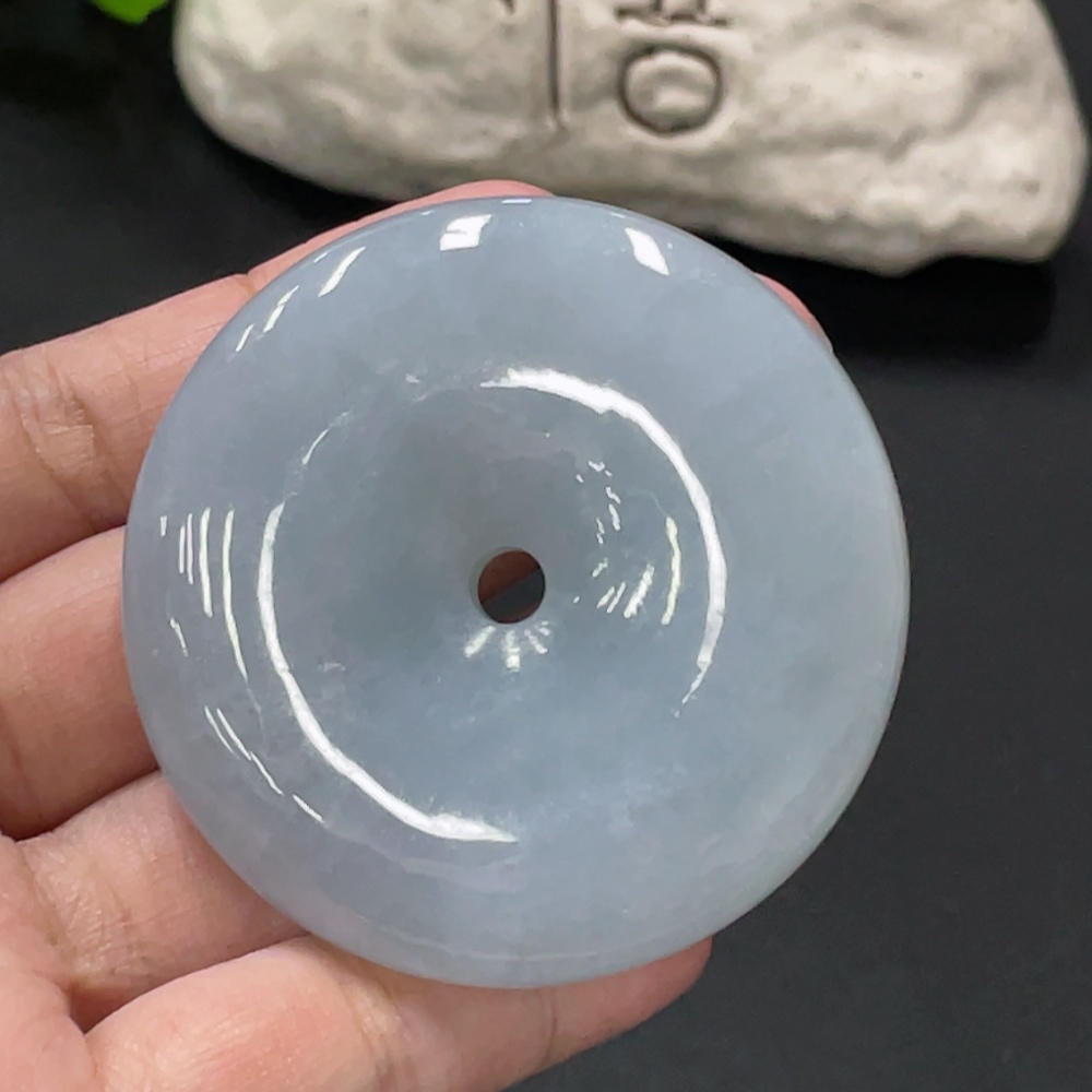 F34019132 Jadeite Safety Pendant, Total Weight Approximately 82.9g