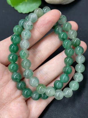 H41891611 非洲翠（独龙玉）手串   卡7.8/7.8mm左右   货品总重约32.6g
