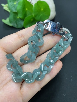 F46598104 翡翠手串 非金 货品总重量约28.3克