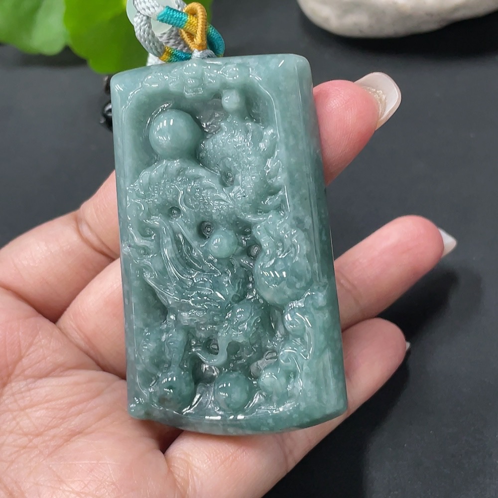 F16742472 JadeiteDragon Pendant Total Weight 48.677g