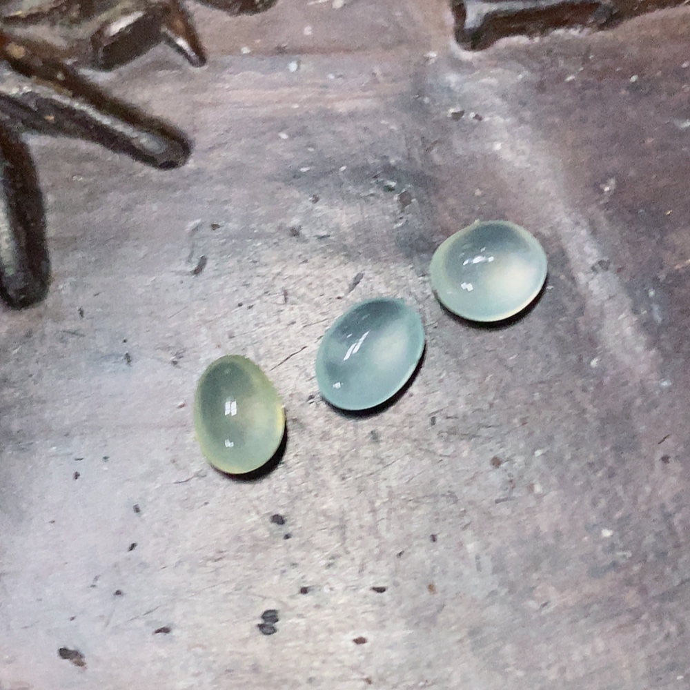 F32733052 Jadeite Cabochon Set