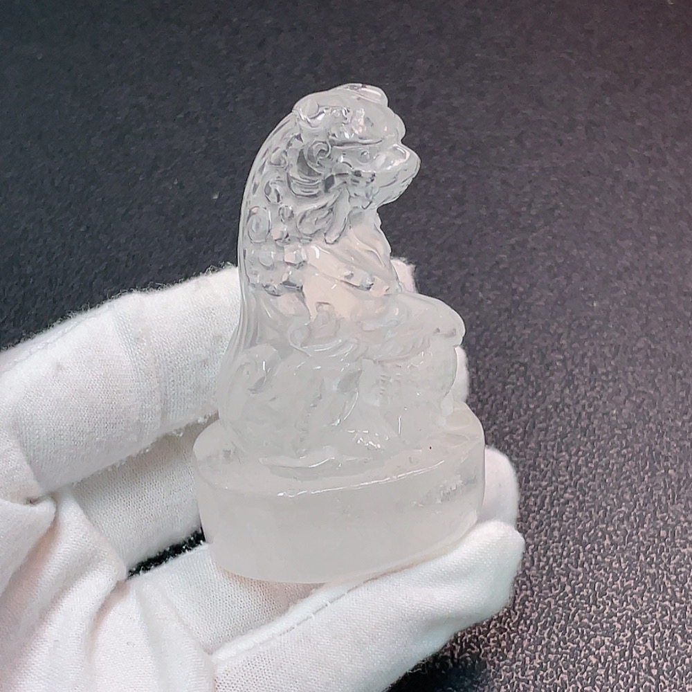 C32816780 Crystal Ornament Total Weight Approximately 97.4g