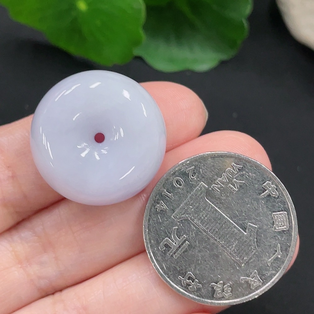 F28288033 Jadeite Peace Knot Pendant, Total Weight Approximately 11.7 Grams