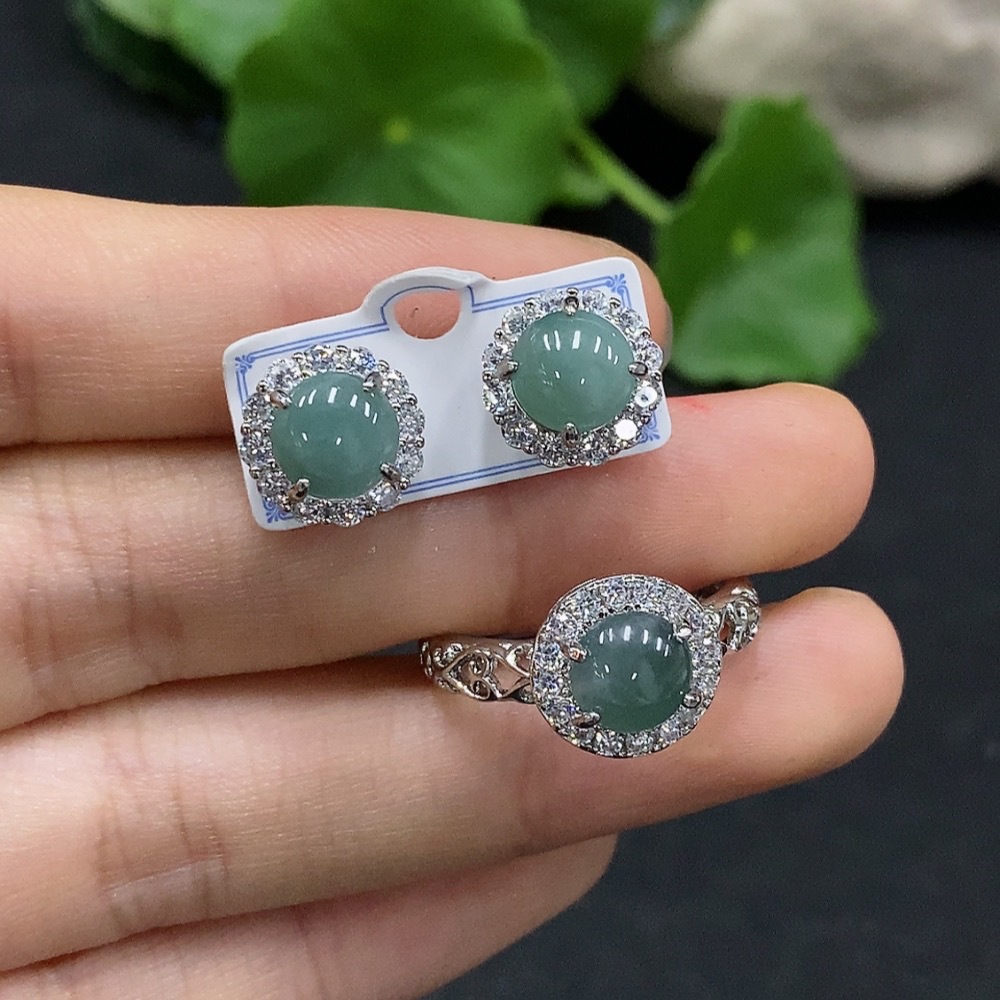F30548659 Jadeite cabochon inlaid earrings / adjustable ring non-gold inlaid