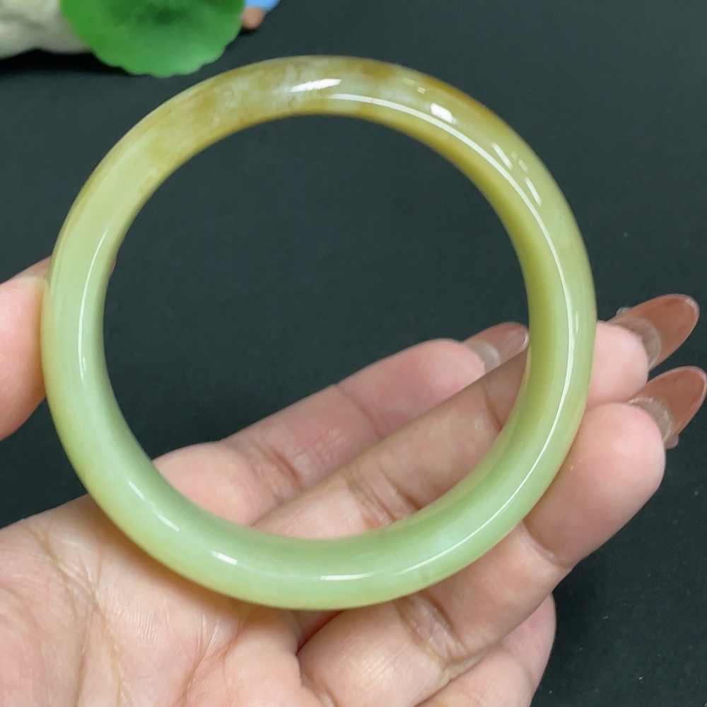 H35100455 Hetian Jade Round Bracelet Size 58.5 Total Weight Approx. 66.6g