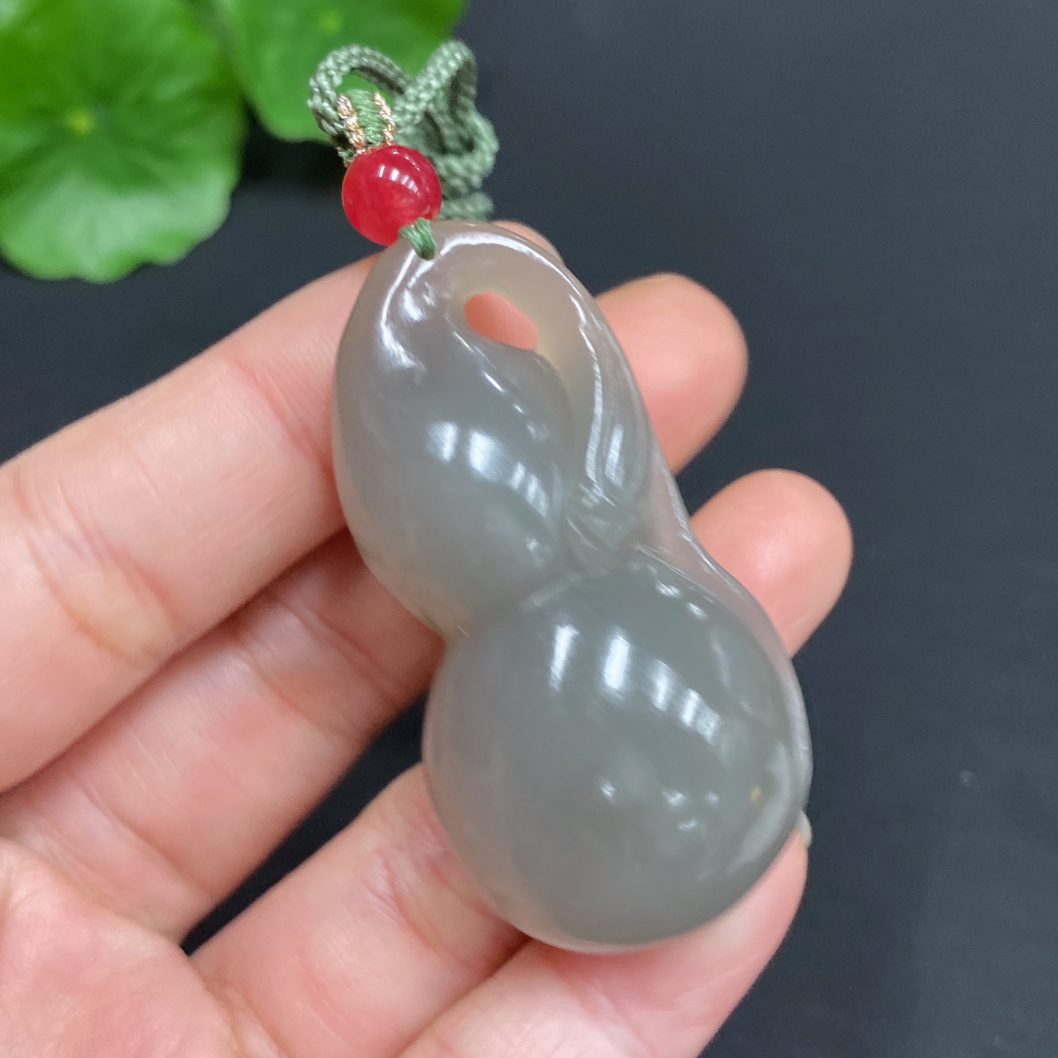 H24806246 Hetian Jade Pendant Gourd Total Weight (with rope) 28.9g