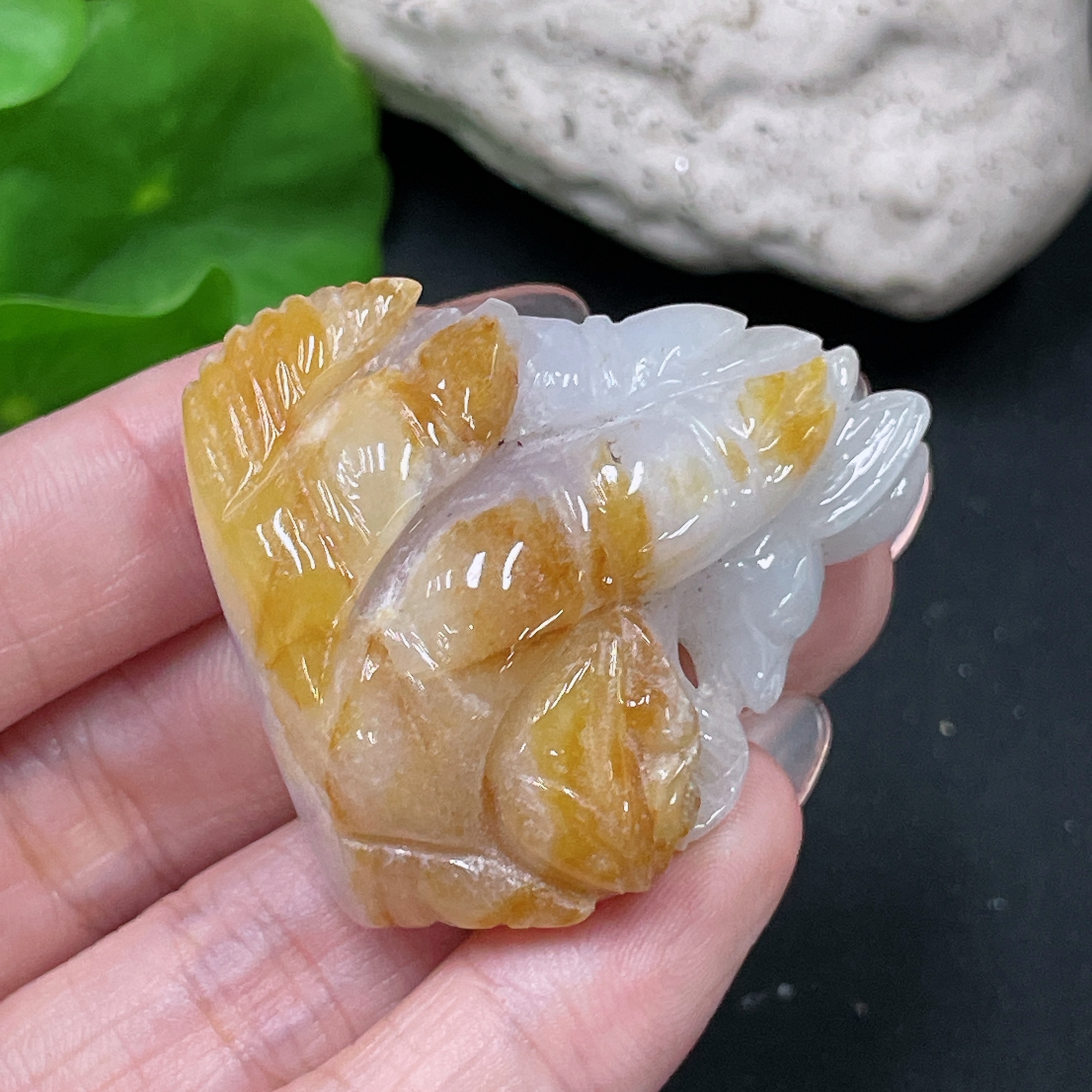 F34020324 Jadeite Pendant, color origin undetermined, total weight approximately 41g