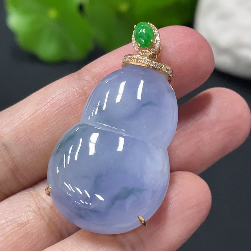 F30557910 Jadeite Gourd Inlaid Pendant 18K Gold Inlaid Total Weight Approx. 10.79g