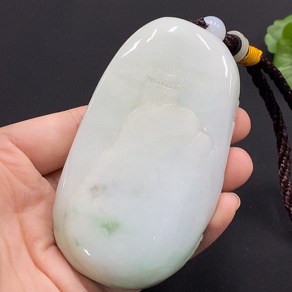 F35090995 Jadeite landscape hand piece Total weight approx. 204.89g With non-A matching beads