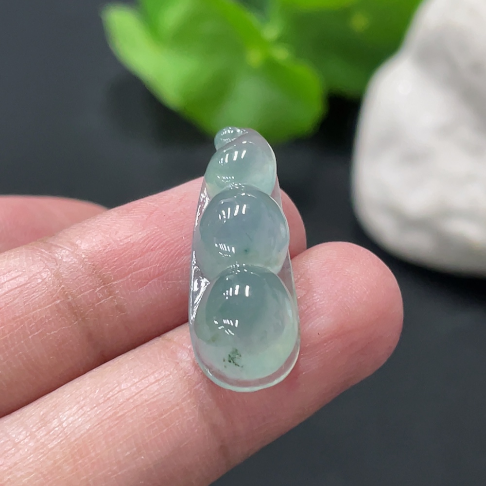 F34019547 Jadeite Fu Dou Pendant Total Weight About 3.2g