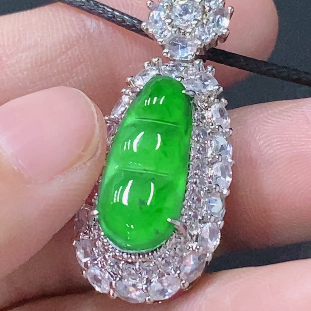 F31613490 Jadeite Inlaid Lucky Bean Pendant Non-Gold Total Weight Approx. 6.66g with Cord