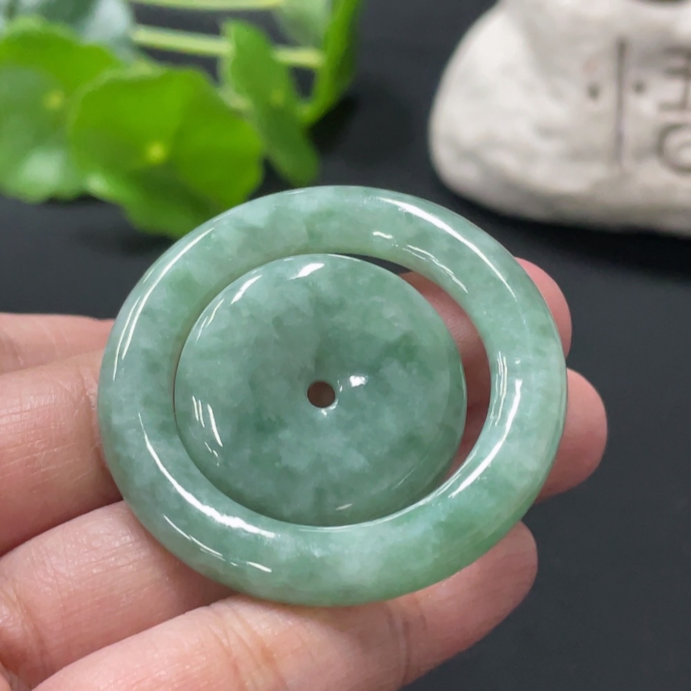 F31631435 JadeiteMother-and-Child Toggle Pendant