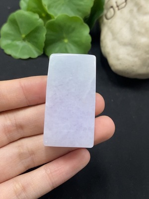 F37347184 翡翠无事牌挂件 货品总重约32.55g