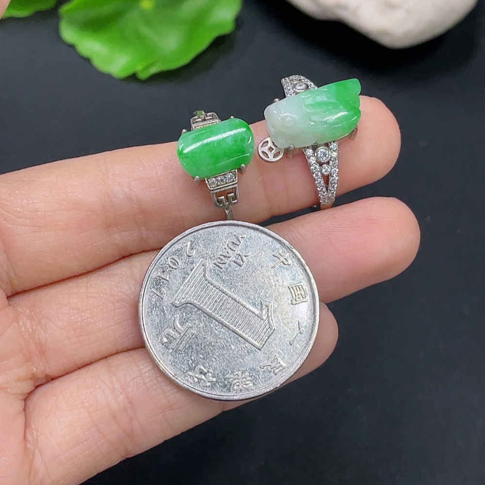 F32696996 Jadeite Inlaid Piece Non-Gold Adjustable Sell as a Lot