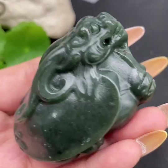 H31663073 Hetian Jade Handheld Piece Dragon Turtle Total Weight Approximately 146g