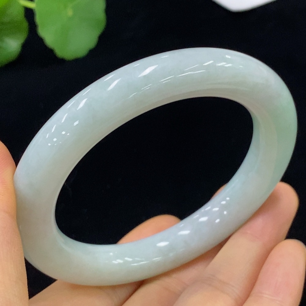 F35095150 Jadeite Round Bangle Size 56.8 Total Weight Approx. 68.04g