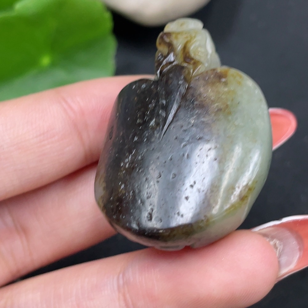 H35084157 Hetian Jade Seed Material Pendant - Dragon Turtle - Undetermined Skin Color Origin - Total Weight Approximately 30.8g