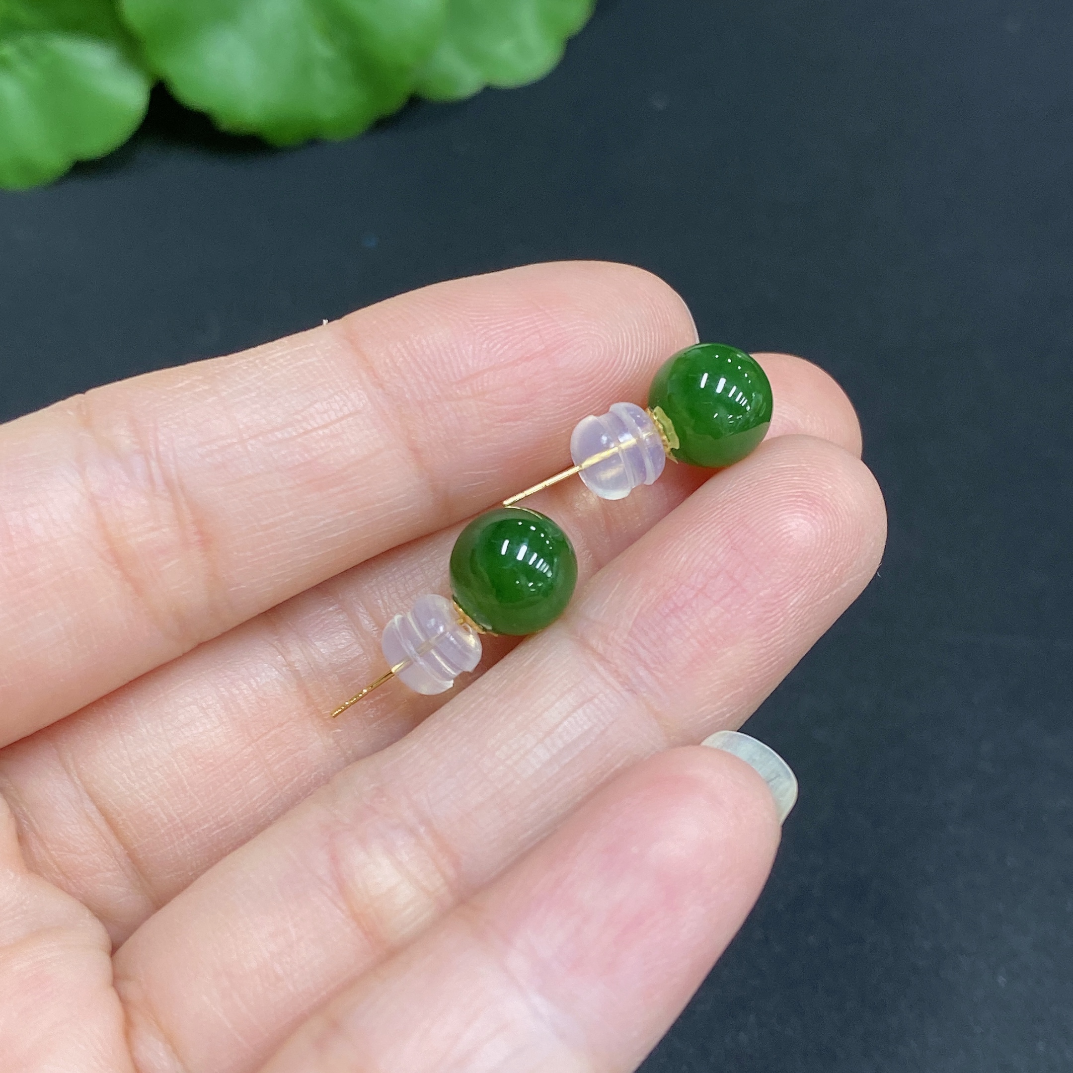 H34014541 Hetian Jade Bead Earrings approx. 7.8mm 18k Gold Total Weight (including ear stoppers) approx. 1.7g