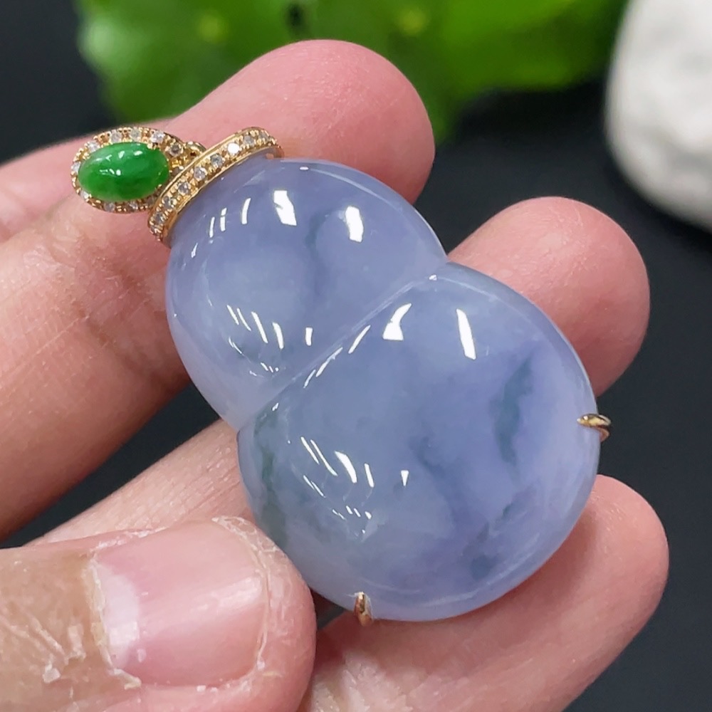 F30557910 Jadeite Gourd Inlaid Pendant 18K Gold Inlaid Total Weight Approx. 10.79g