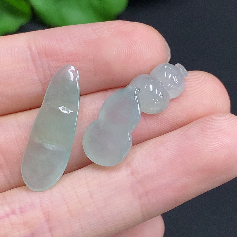 F30543721 Jadeite Pendant