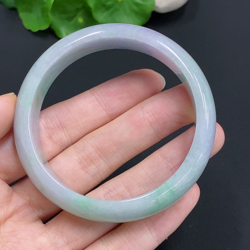 F30542981 Jadeite Round Bangle, Total Weight Approx. 52g, Size 55.2, with Crack