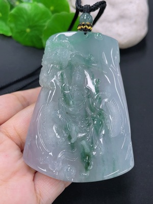 F41906996 翡翠挂件虚空藏 货品总约重 含绳71.85g