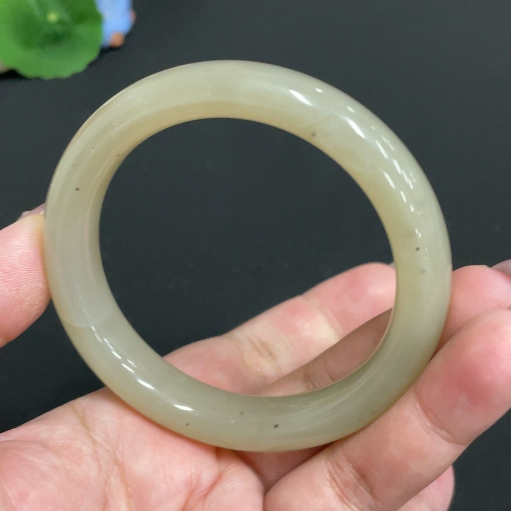 H33882290 Hetian Jade Round Bracelet Size 57.6 Total Weight Approx. 57.9g