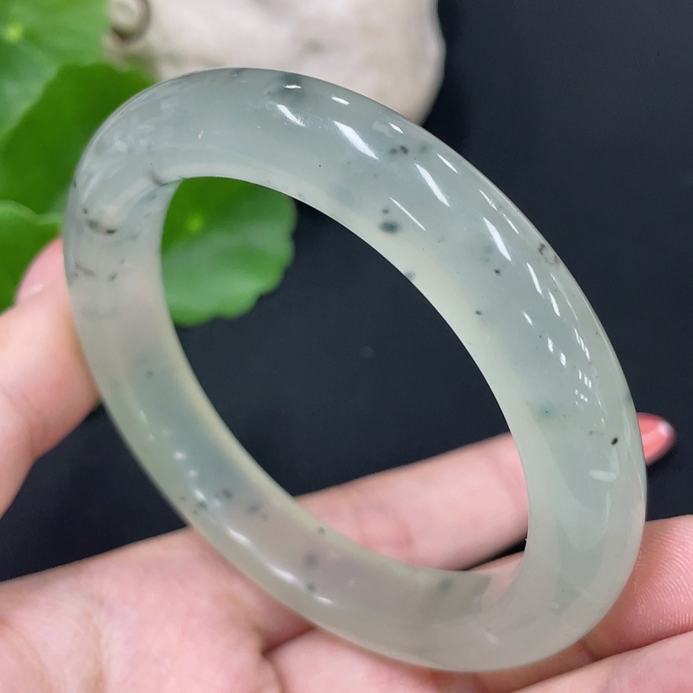H34016850 Xiuyu (Serpentine Jade) Round Bracelet Size 55.7 Total Weight Approx. 46.7g