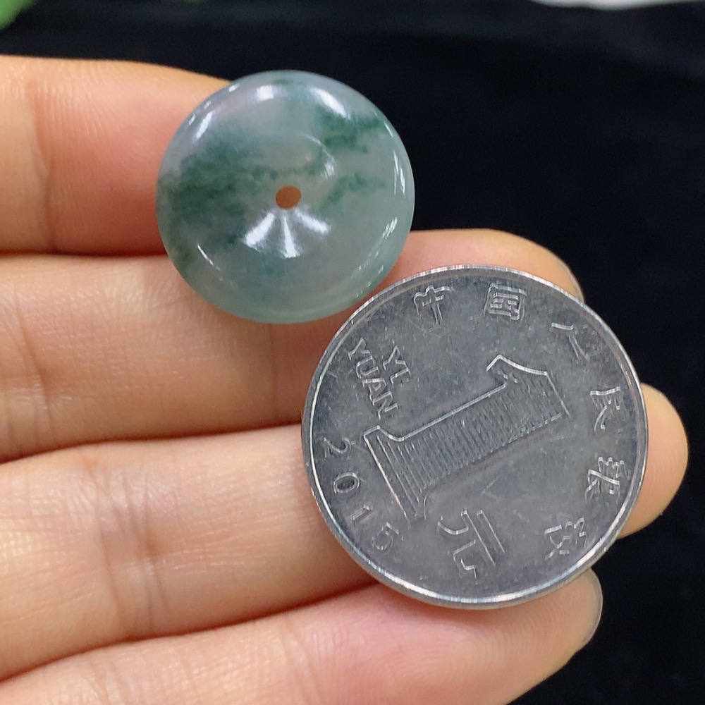 F33861142 Jadeite Peace Knot Pendant, Total Weight Approx. 3.8g