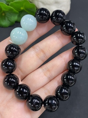 F35126004 Jadeite bead necklace approx. 14.2/14.9mm total weight approx. 58.4g (black matching beads non-A)