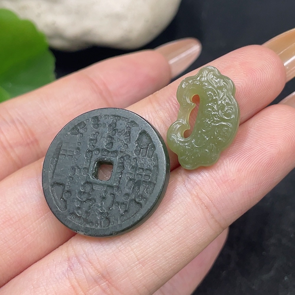 H31671213 Hetian Jade Pendant Total Weight Approx.4.6g