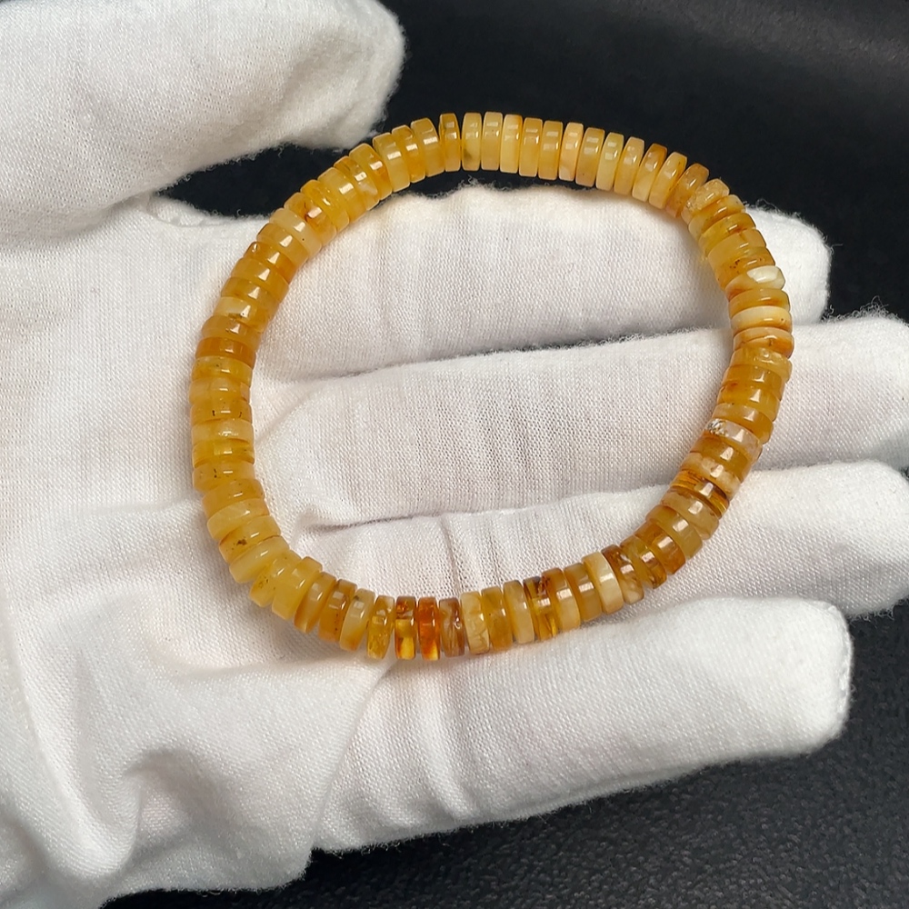 C33870795 Amber Beeswax Bracelet, total weight approx. 5.80g, size approx. 6.5mm