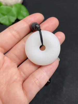 H34037036 Hetian Jade Pendant - Peace Buckle, Total Weight (including rope) Approx. 19.2g